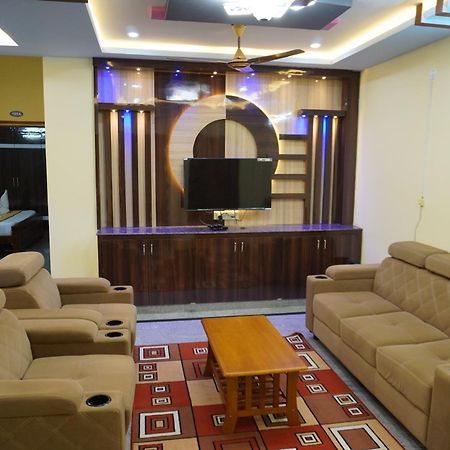 Tirumala Premium Home Stay 蒂鲁帕蒂 外观 照片