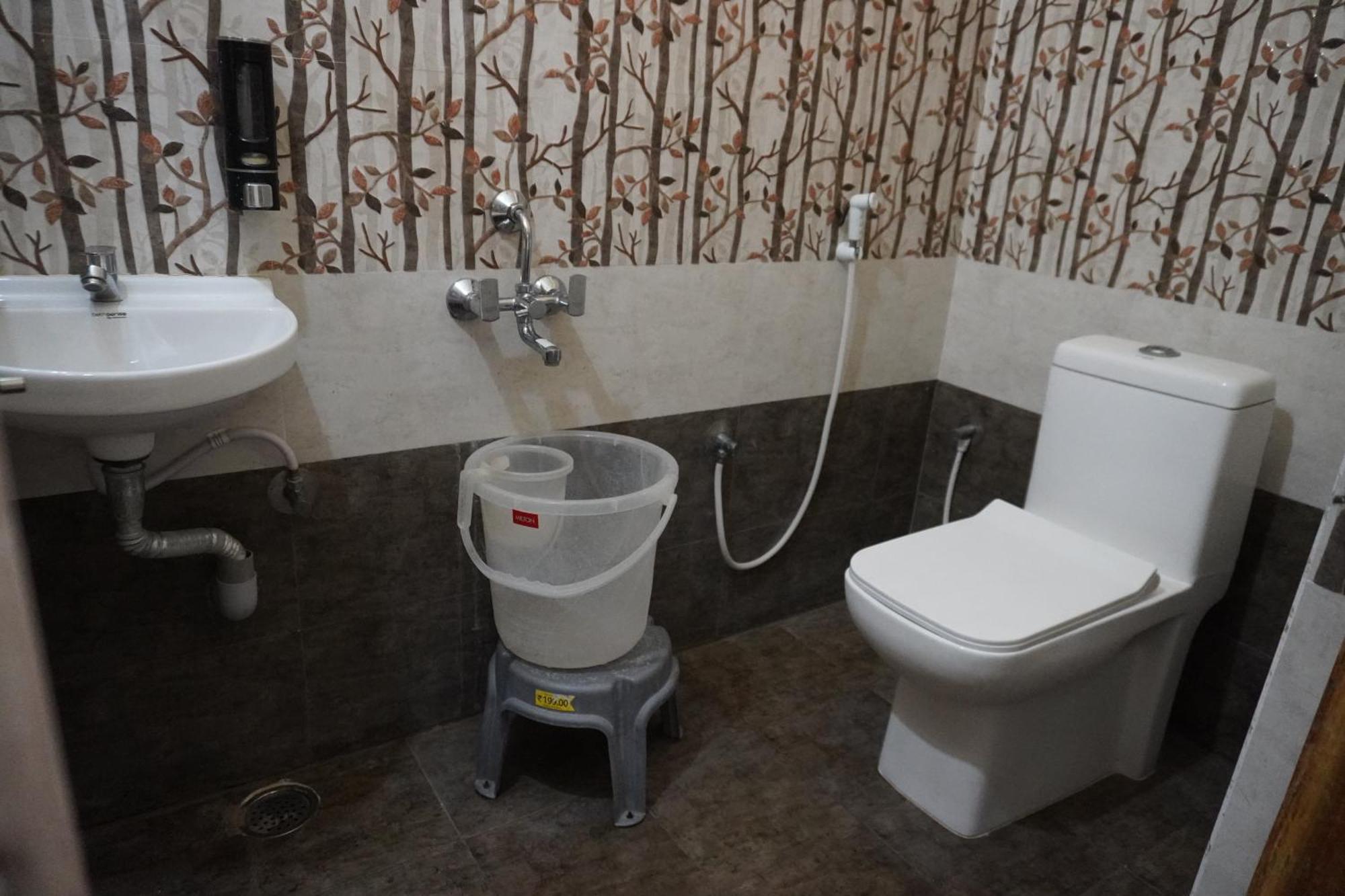 Tirumala Premium Home Stay 蒂鲁帕蒂 外观 照片